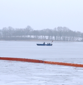 Einsatz THW Bundesschule Hoya 2009 Tauchwandsperre